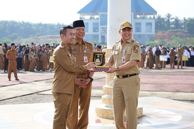Kaban Kesbangpol Pekanbaru Syoffaizal Pensiun 1 Juni