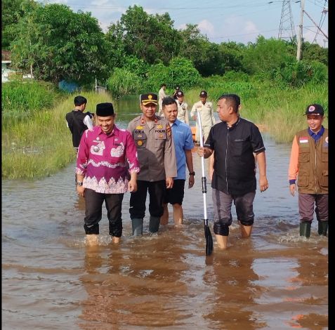 Terendam Banjir, Pemko Pekanbaru Beri Bantuan ke 62 KK di Bambu Kuning