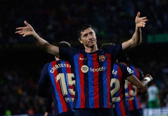 Al-Hilal Bakal Coba Rekrut Robert Lewandowski?