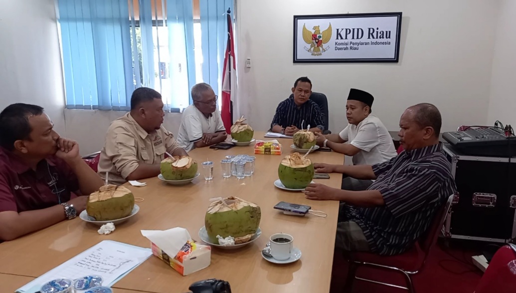 Audensi ke KPID Riau  FDR Sampaikan Keberatan Regulasi Kerjadama dengan Pemda