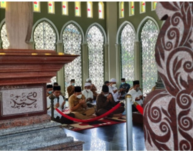Hormati Pendahulu, Bupati -Wakil Bupati Siak Ziarah ke Makam Sultan 