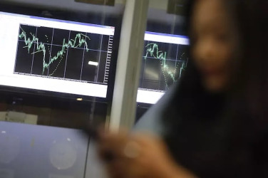 IHSG Menguat Seharian, Rupiah Naik Tipis