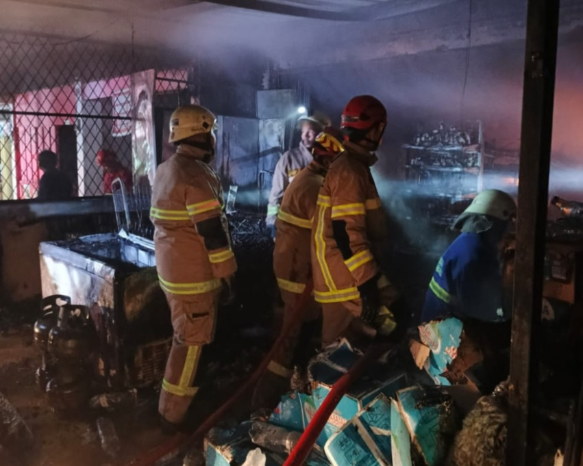 Kebakaran Kios di Bukit Raya Pekanbaru Tewaskan Anak 7 Tahun
