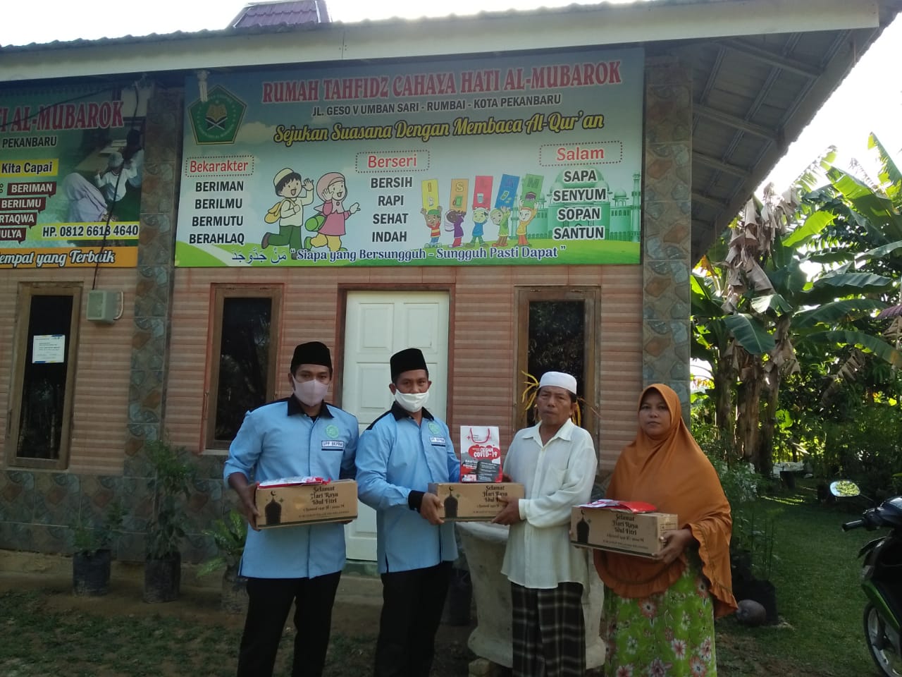 BKPRMI Riau Serahkan Bantuan Sembako kepada Ustaz dan Ustazah serta Guru Mengaji