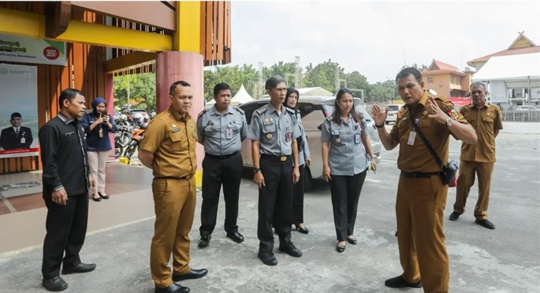 Menkumham Riau Kunjungi DPMPTSP Pekanbaru, Fokus Bahas Fasilitas untuk Kaum Rentan dan Disabilitas
