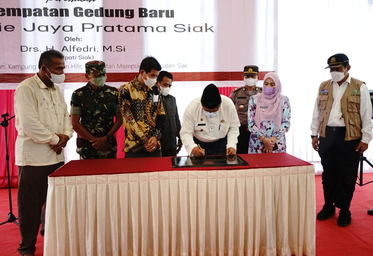 Alfedri Resmikan Gedung Baru CV KJP