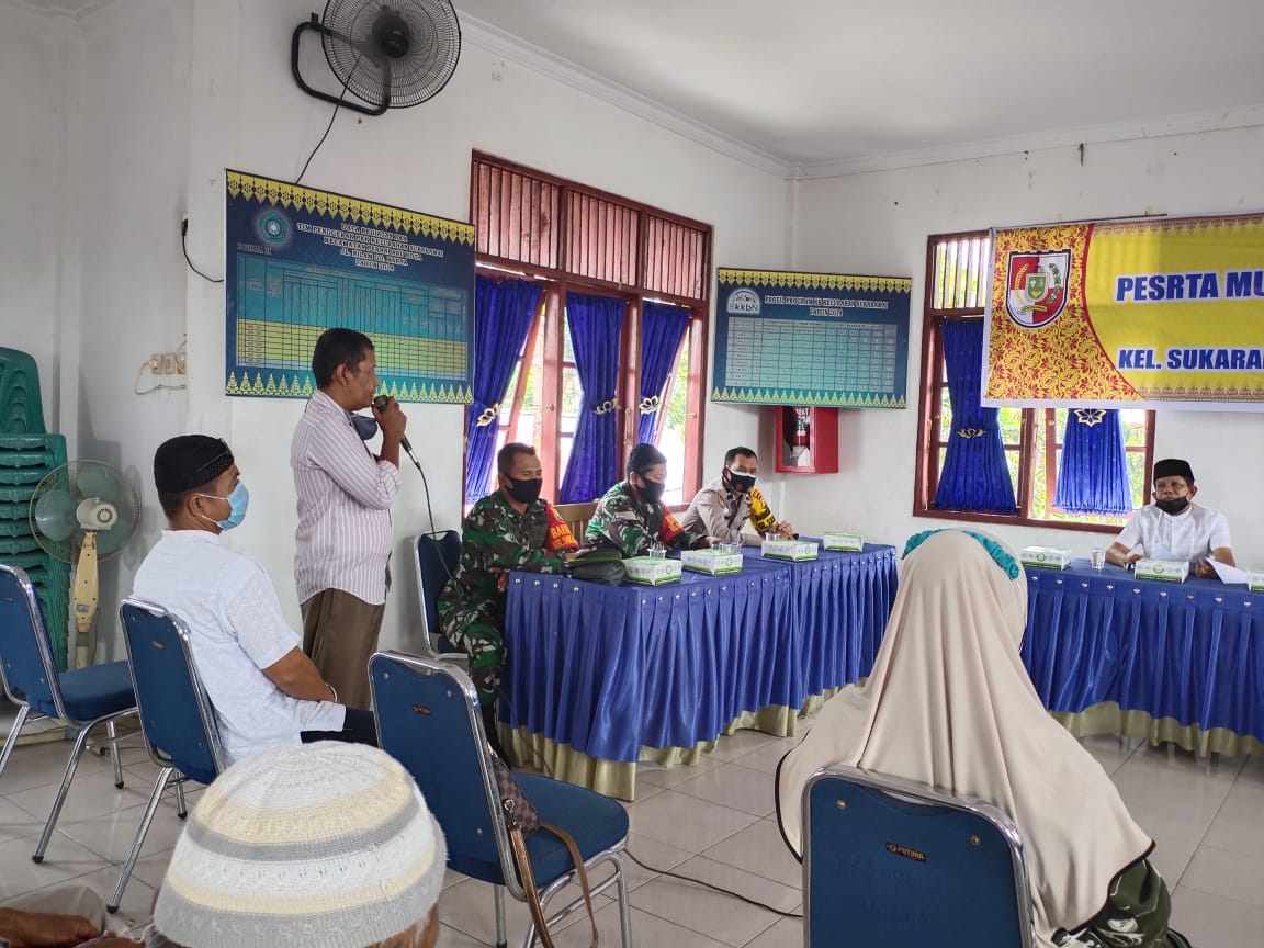 Babinsa Hadiri Undangan Musrenbang Tingkat Kelurahan Sukaramai 