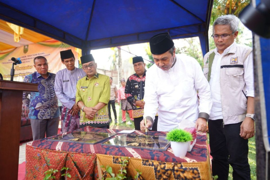 Gubernur Syamsuar Resmikan Dua Ruas Jalan di Kampar Menuju Rohul
