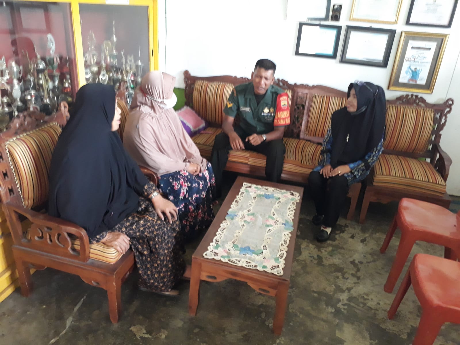 Babinsa Sosialisasikan Penerimaan  Taruna Taruni Akmil 2022 di SMA Annur Pekanbaru 