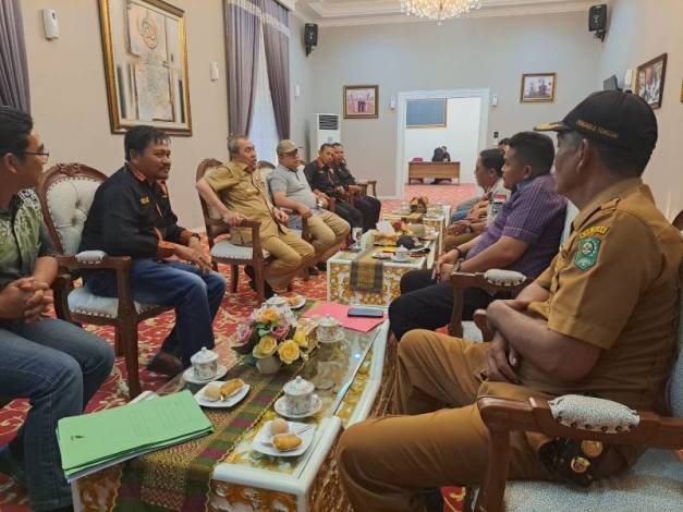 Lima Penghulu Ngadu ke Gubri, Ini yang Diceritakan