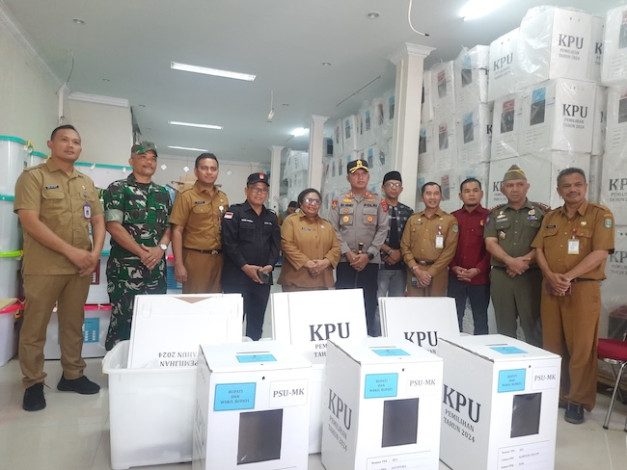 Wamendagri Cek Lokasi PSU di Siak, Pesan Jangan Ada Tekanan