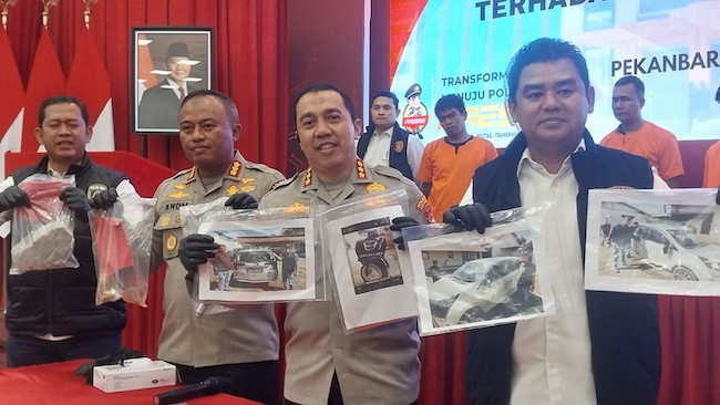 Polda Riau Warning 7 Pelaku Pengeroyokan di Depan Polsek Bukit Raya