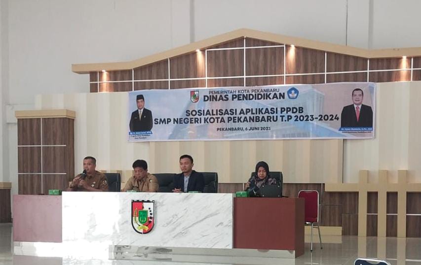 Disdik Kota Pekanbaru Sosialisasikan Aplikasi PPDB kepada Kepsek SMP Negeri