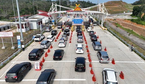 Pasca Bertarif, Arus Lalu Lintas di Jalan Tol Bangkinang - XIII Koto Kampar Turun 18 Persen