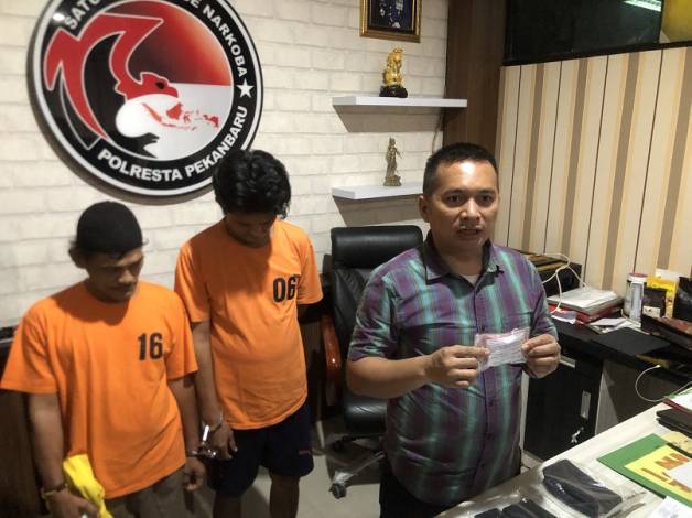 Dua Pengedar Sabu di Pekanbaru Ditangkap Polisi, Satu Pelaku Residivis