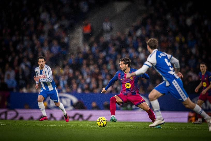 Derby Catalan Milik Barcelona