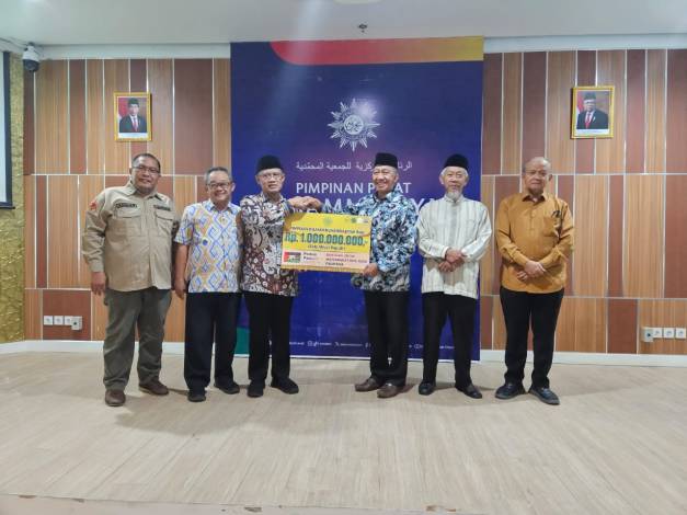 PW Muhammadiyah Riau Bantu Palestina Rp 1 Miliar