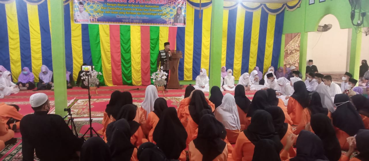 SMP N 34 Pekanbaru, undang Ketua ICMI Muda Pekanbaru Isi Tausiah