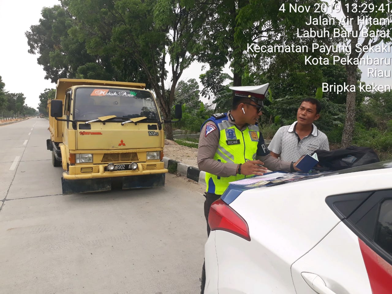 Operasi Zebra, Polisi Mulai Tindak Truk 