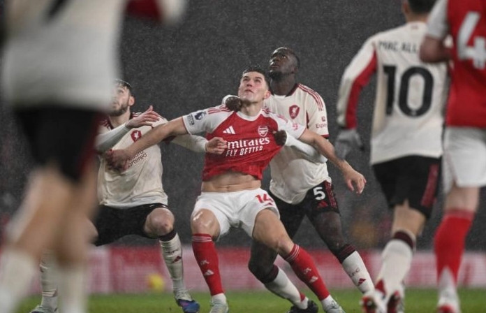 Arsenal Gagal Taklukkan Liverpool di Emirates